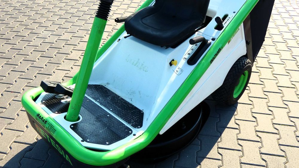 Traktorek kosiarka Etesia Bahia HONDA (100901.5) - Baras