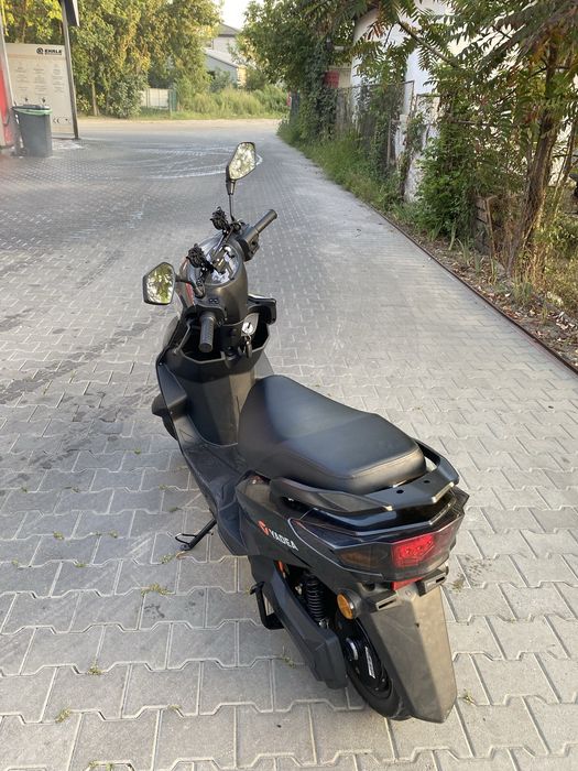 Електроскутер Yadea luna