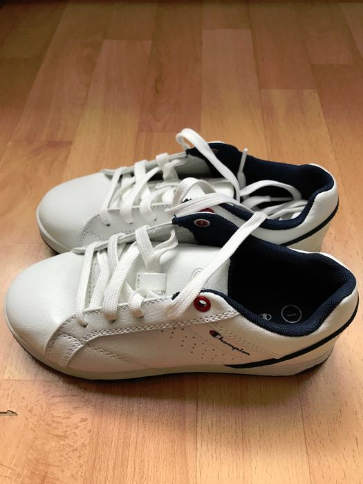 Nowe markowe buty dziecięce Champion 1