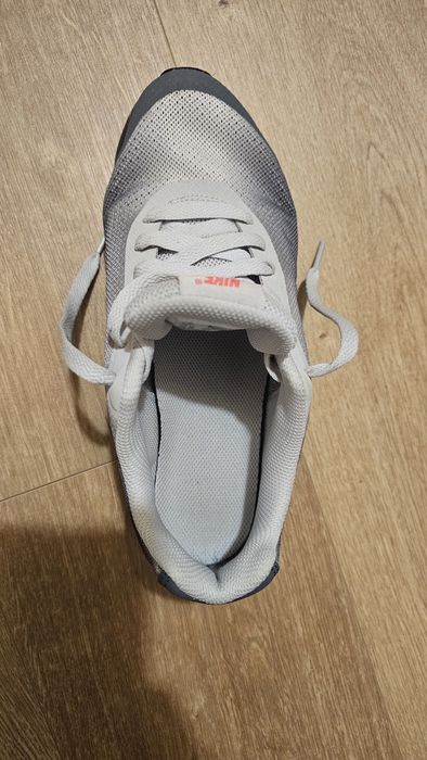 Nike Air Max Invigor