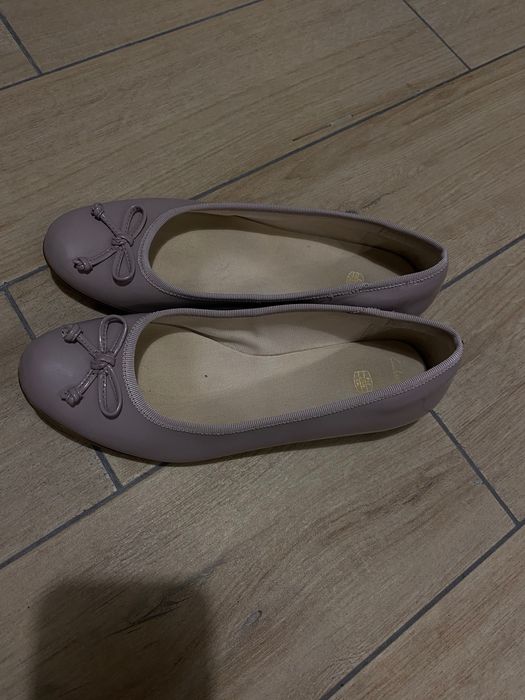 Продам балетки Clark’s, лаковая кожа, р. 37,5.