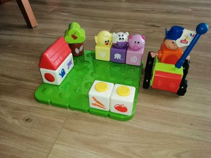 Brinquedo - Quinta com peças de encaixe Chicco*