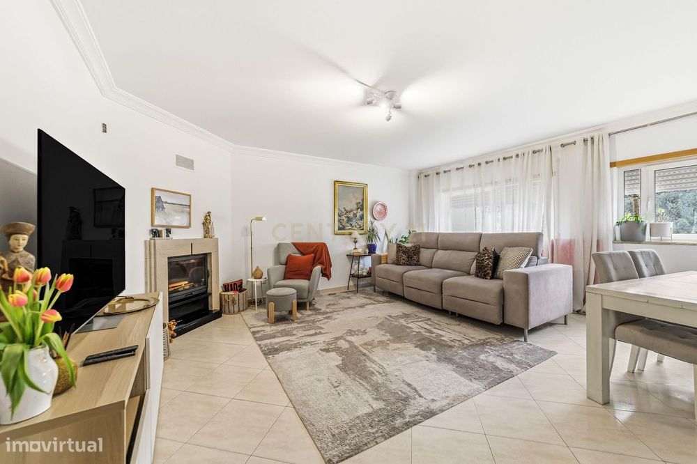 Apartamento T3 com excelente área em Santo António da Charneca – Barre — Santo António da Charneca, Setúbal