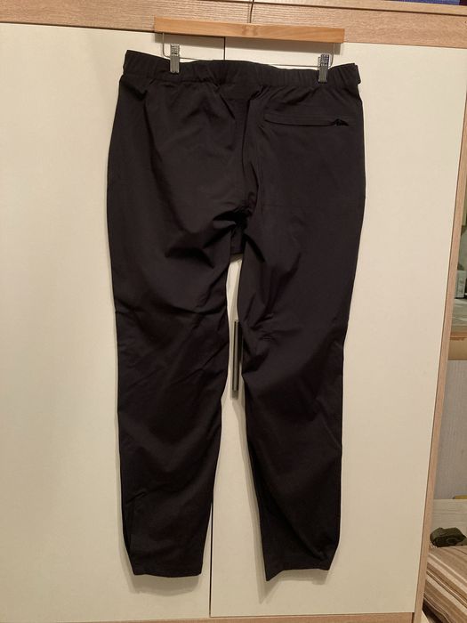 Штани Under Armour на Gore-Tex PacLite 1355815-002