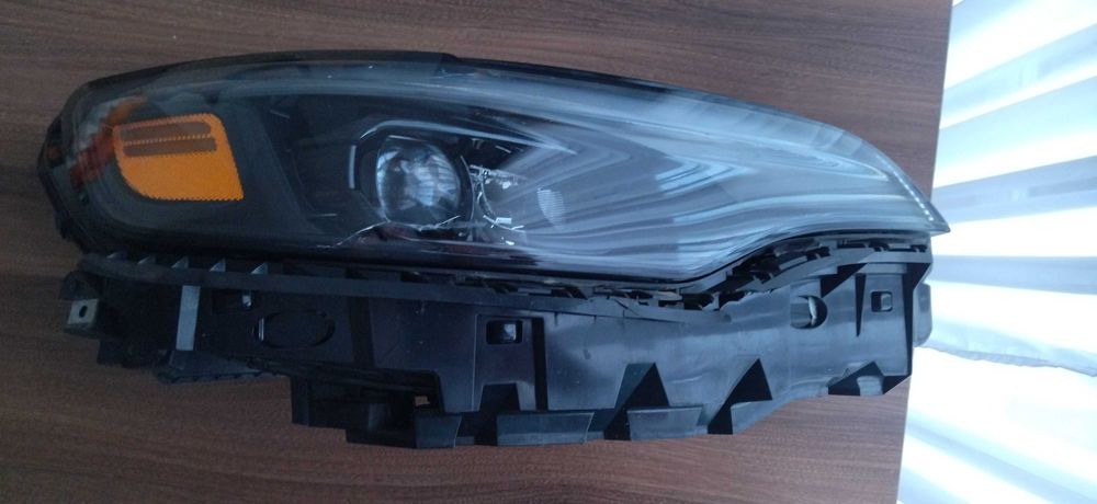 Lampa Reflektor  USA JEEP CHEROKEE KL 2019- prawa