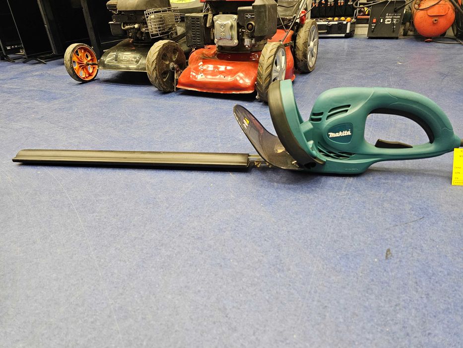 Sekator Elektryczny Makita UH5261 * Uszkodzony