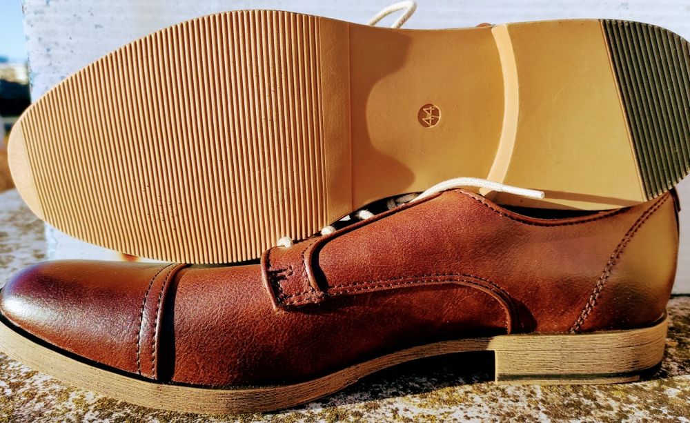 44, Sapatos masculinos de atacadores, H&M, novos