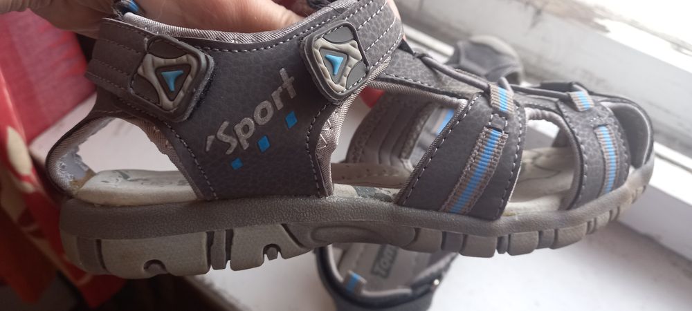 Продам сандалі для хлопчика.