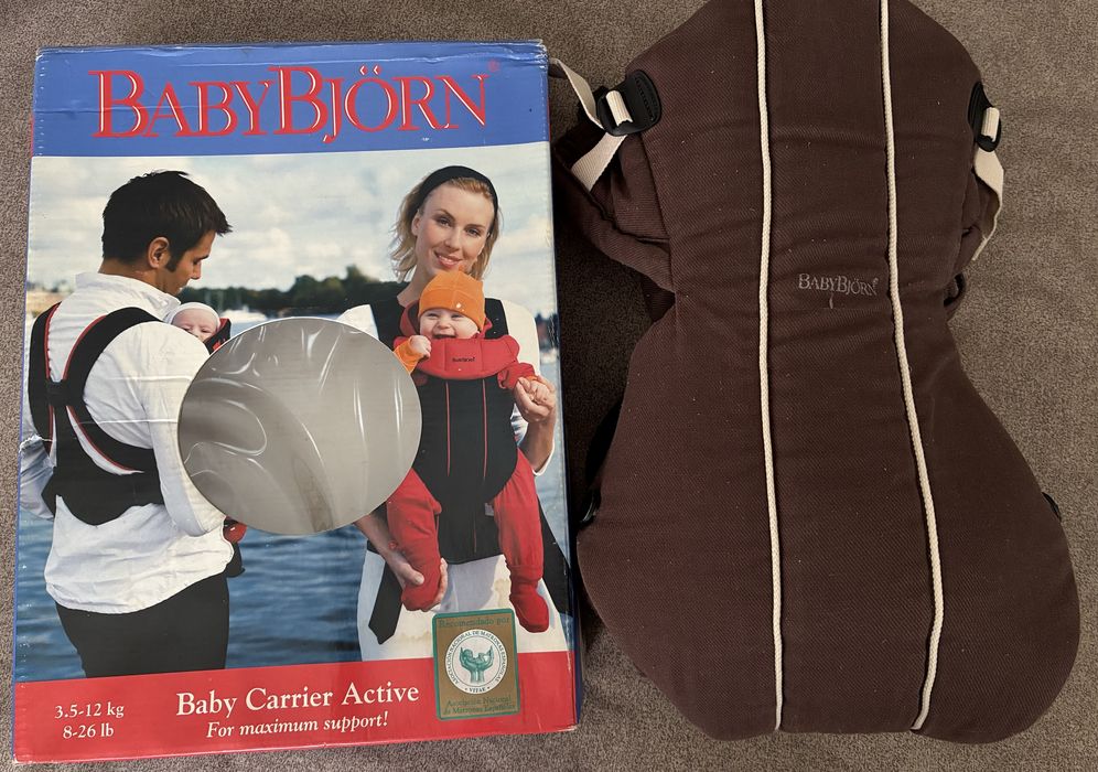 Marsúpio BabyBjorn castanho com caixa