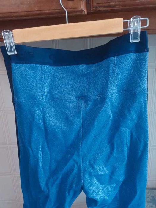 Leggings esportivas marca "c-clique"