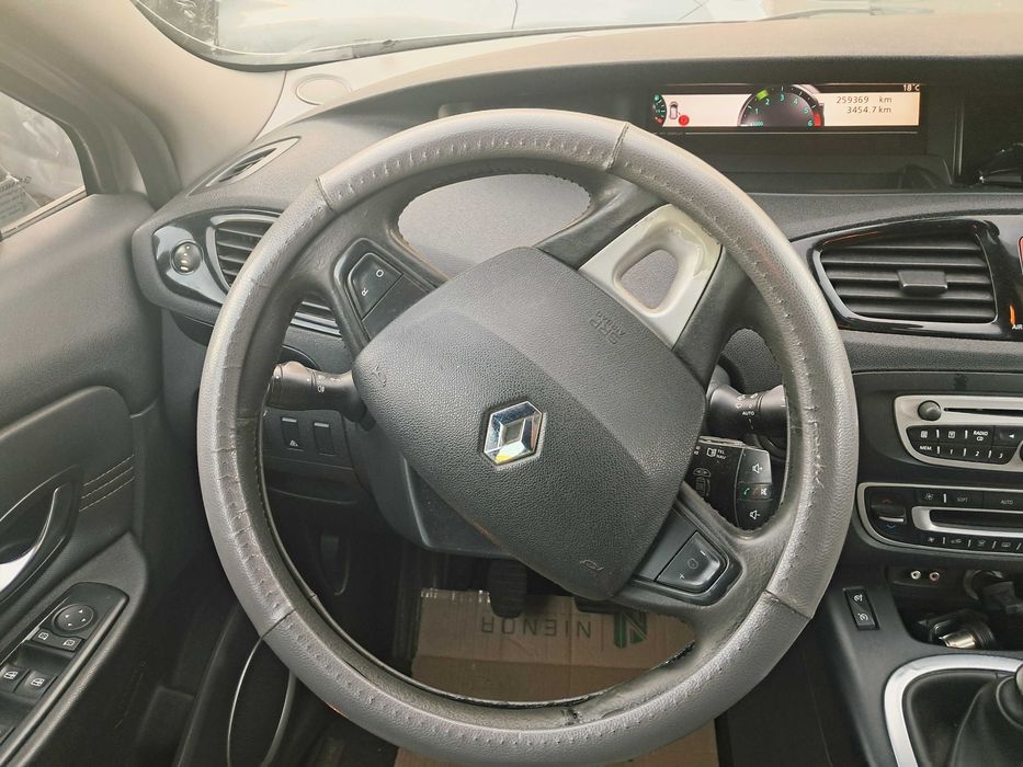 Renault grand scenic