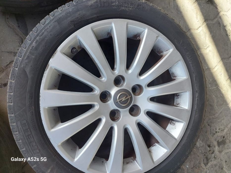 Jantes Opel R18 Com Pneus 245/45 Furação 5X120