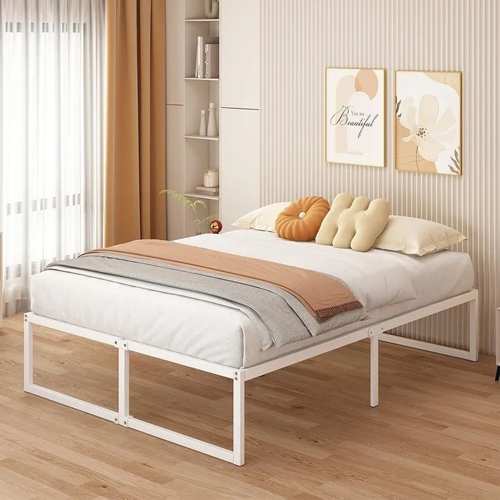 Estrutura de cama de casal em metal