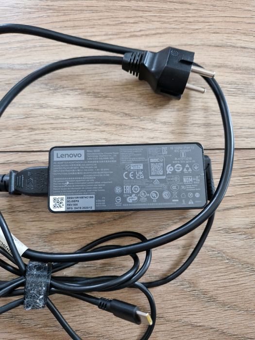 Sprzedam zasilacz sieciowy USB  C do laptopa Lenovo