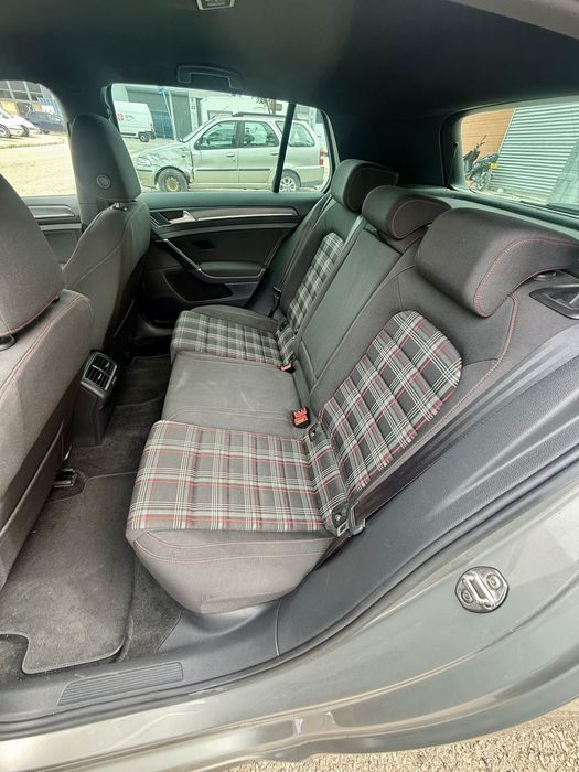 Volkswagen Golf — fotografia 12