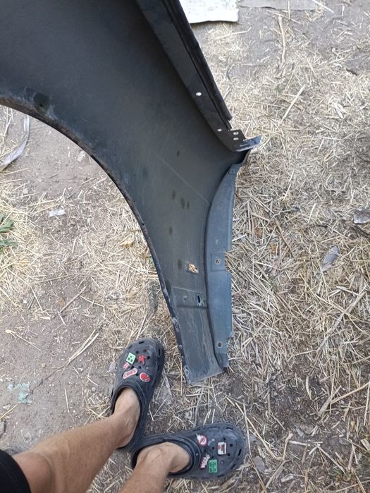 Продам крило на БМВ е39