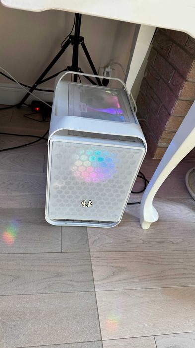 Komputer GAMING PC Mini ITX 32GB RAM Rx670XT Ryzen 7 3700X