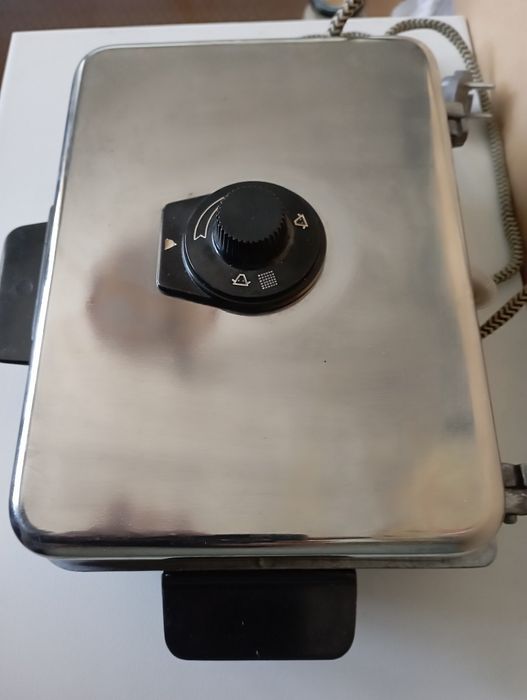 Вафельница.Электрическая.