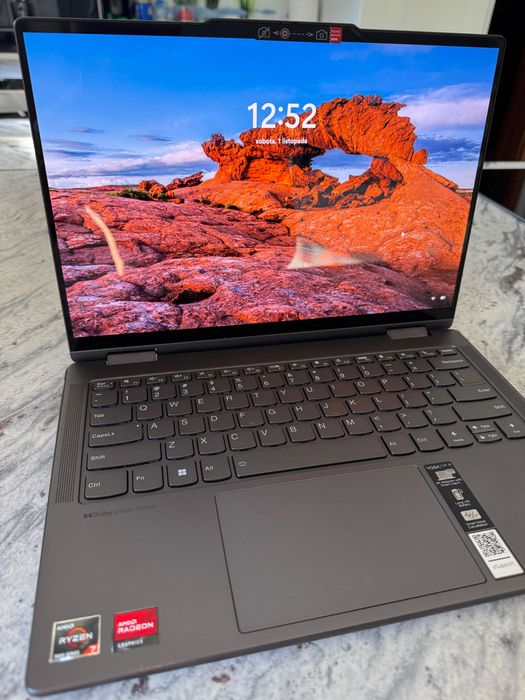 Laptop Lenovo Yoga 7 14ARP8