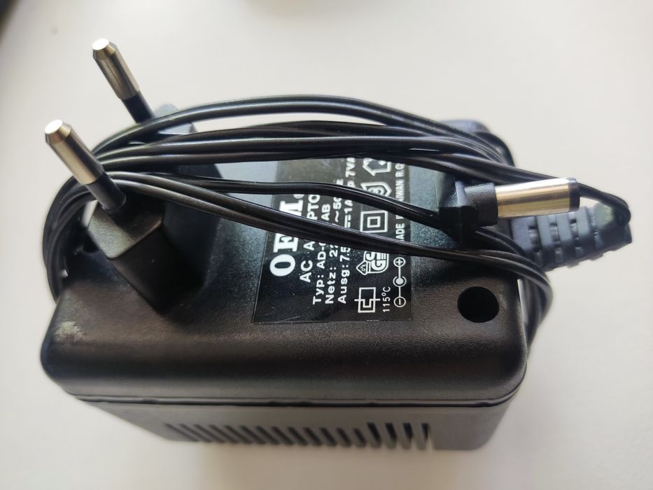 Switch D-Link DE-809TC