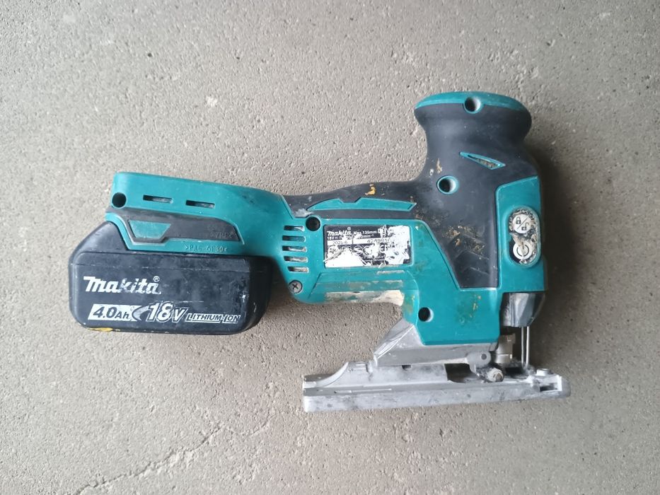 Wyrzynarka Makita DJV 181 + Aku 18 V li-ion