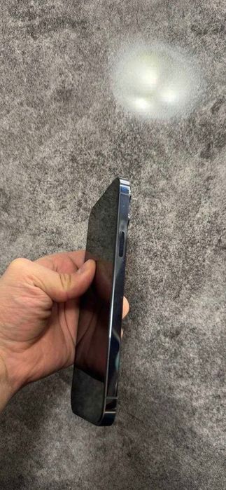 iPhone 13pro max 128 r-sim