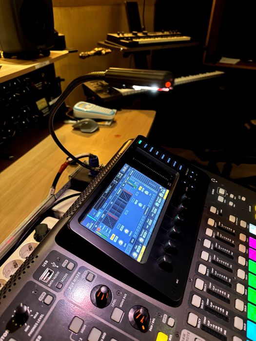 Behringer X32 compact + acessórios63824744125315122