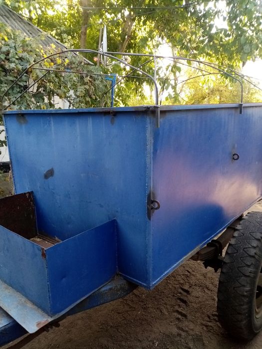 Продаю прицеп одноосний 2тони 20000грн.