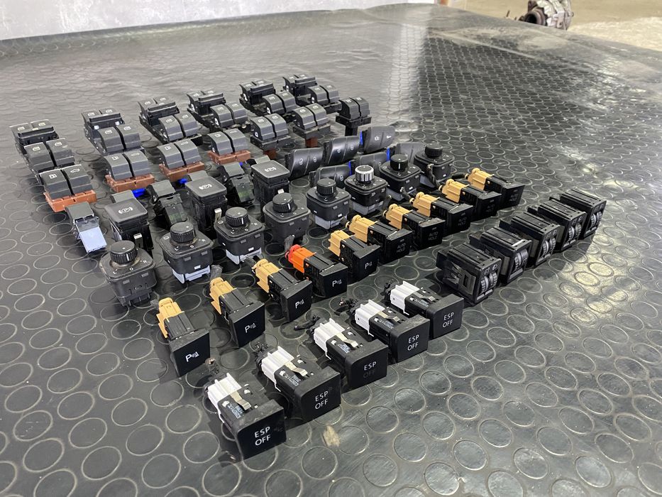 кнопка салону пассат б6 б7 golf 5 skoda A5 touran passat b6