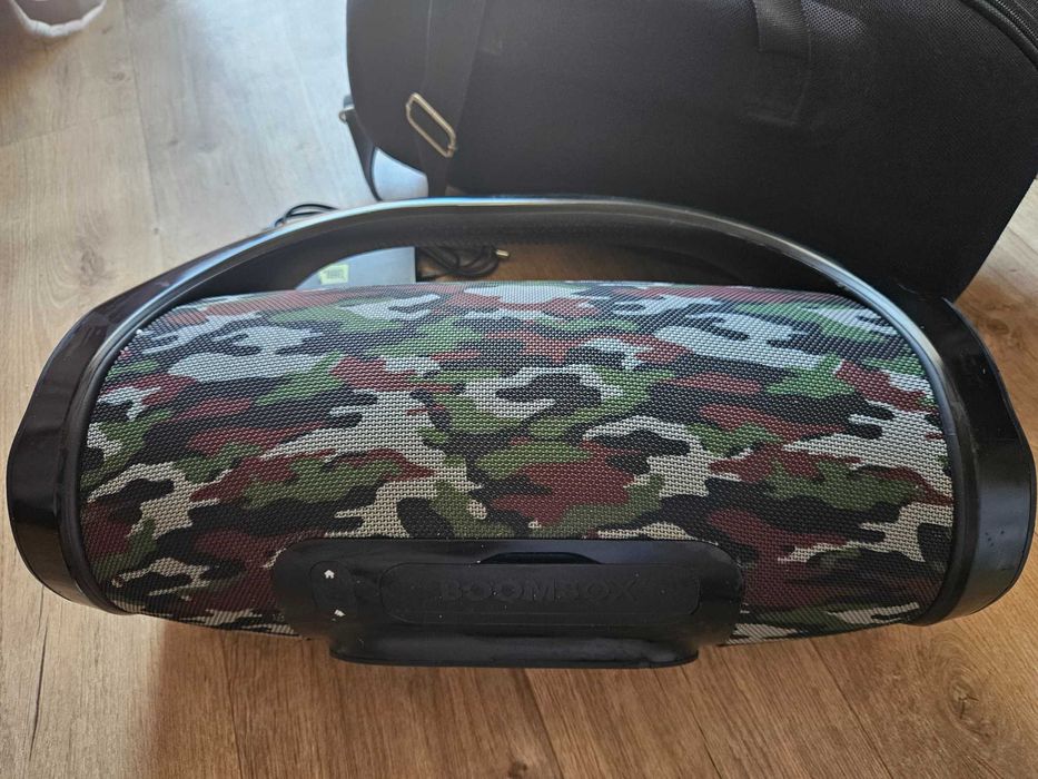 Głośnik JBL Boombox 1 w kolorze moro + Etui