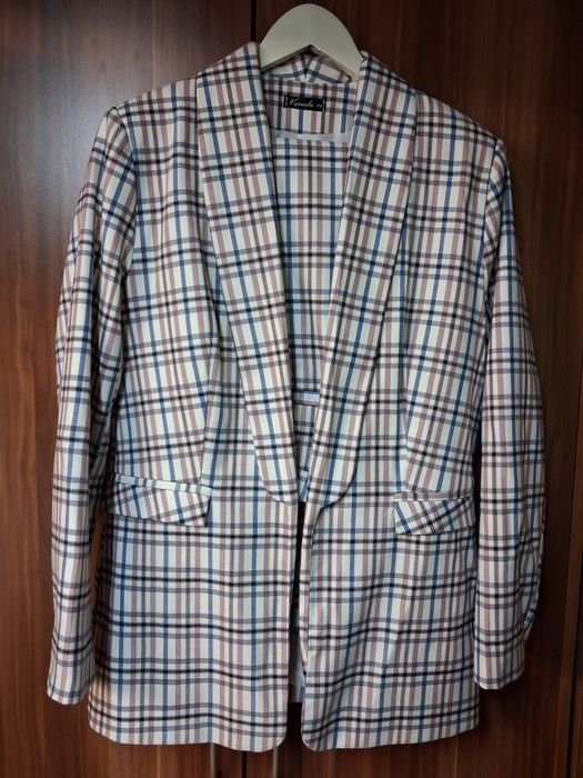 Zestaw Garnitur damski żakiet-marynarka spodnie