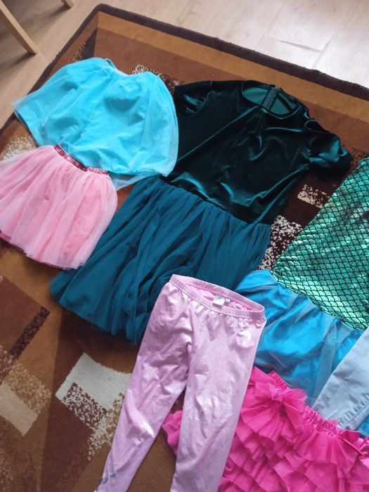 Komplet ubrań dla dziewczynki