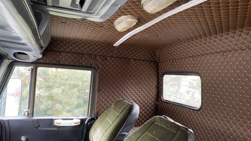 КАМАЗ 4310, лісовоз із маніпулятором