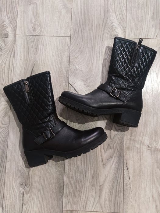 Botki  pikowane czarne
