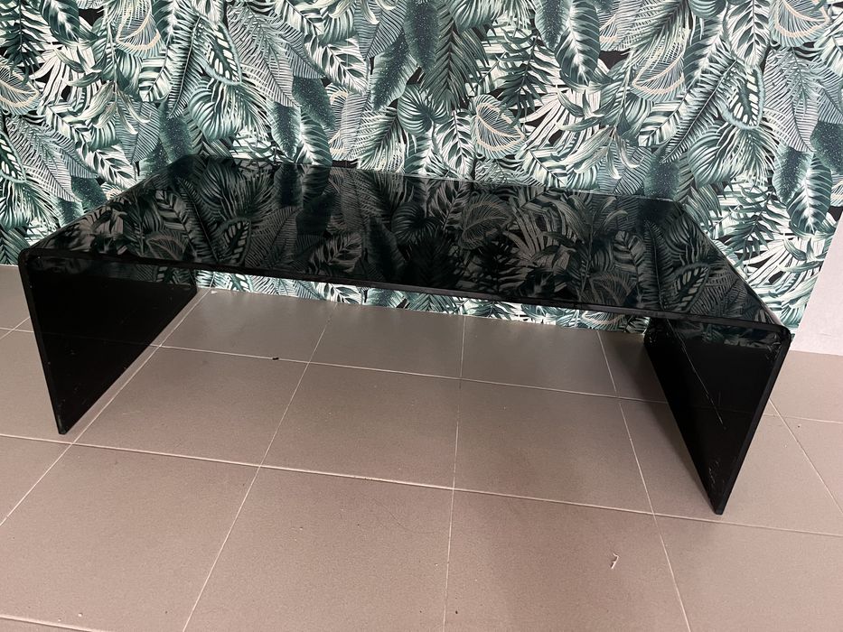 Mesa de centro de vidro preta