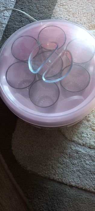 Продам йогуртницю