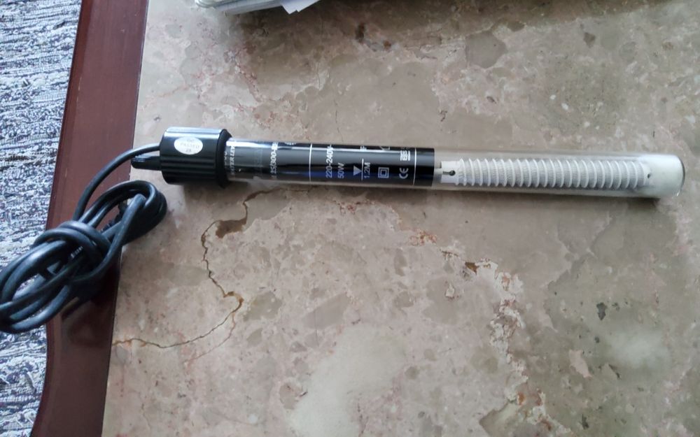 Working mechanical thermometer and timer.438006559225292801