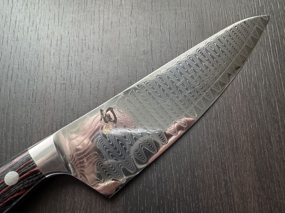 Японський професійний кухонний шеф-ніж Shun Reserve