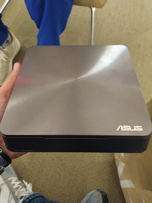 Mini  pc asus I5 4GRAM 500DISCO