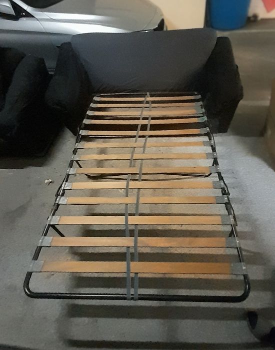 Sofá-Cama 2 Lugares + Poltrona Re-estofado em  Veludo Preto