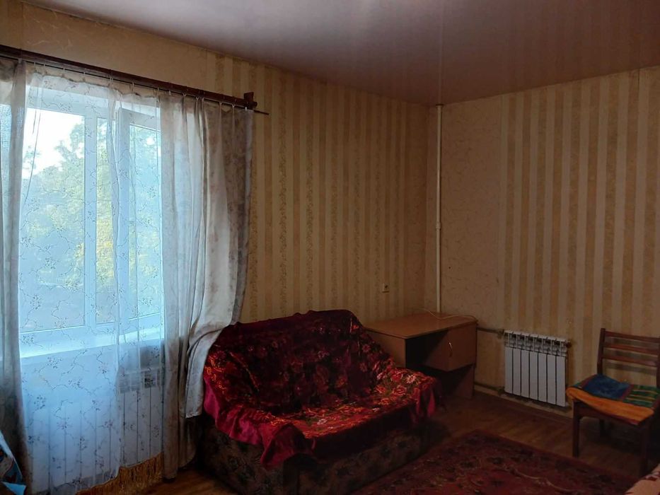 Продам кімнату 19м.кв., світла, тепла. (404813)