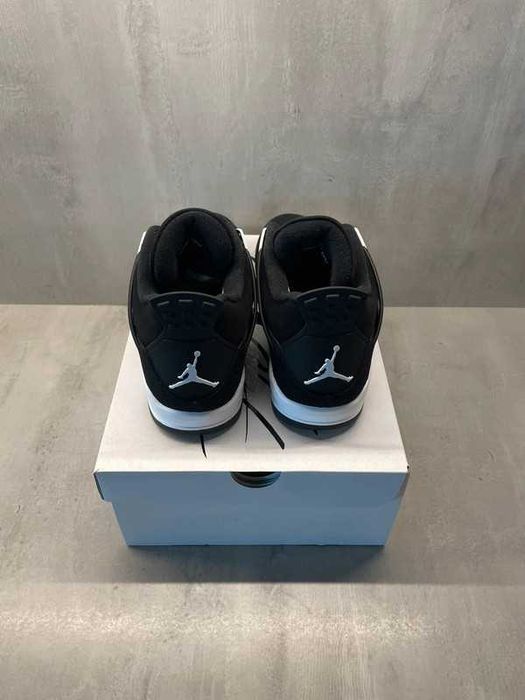 Jordan_4_Retro_White_Thunder R.40