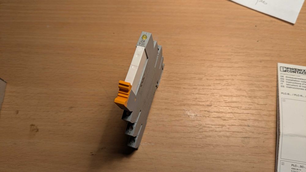 Przekaźnik interfejsowy Phoenix Contact PLC-RSC-24UC komplet 10 szt.