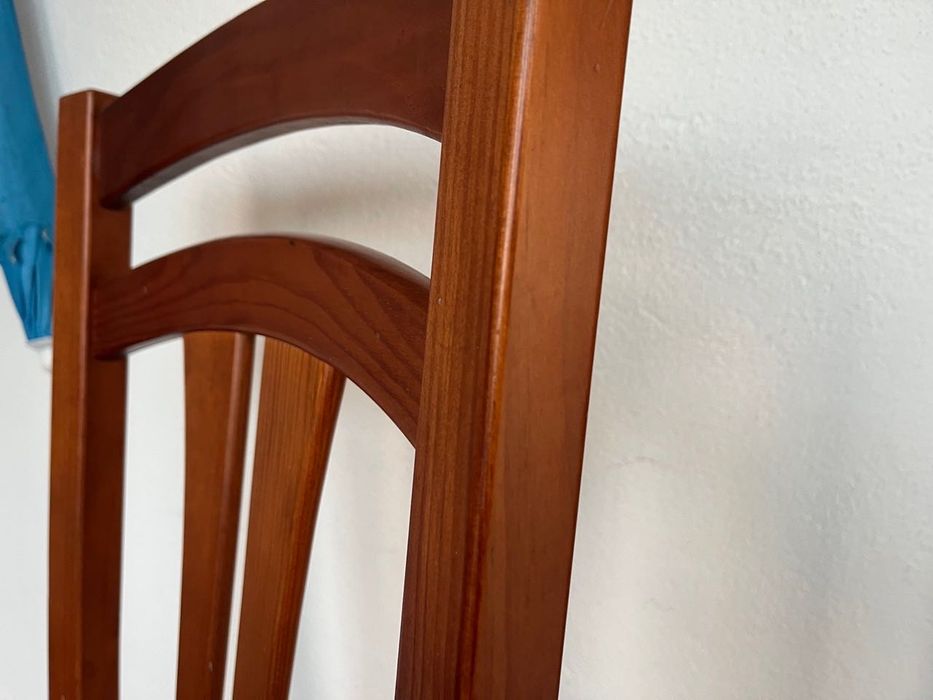 Cadeiras Bonitas em Madeira Maciça