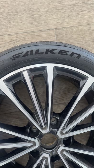 Jantes Audi A6 e-tron 20” + Pneus Falken 235/45 R20 e 265/40 R20