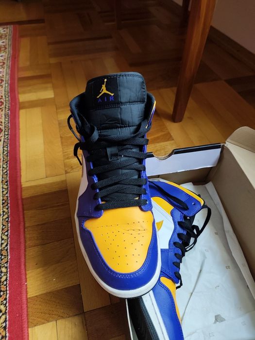 Кросівки Air Jordan 1 Mid