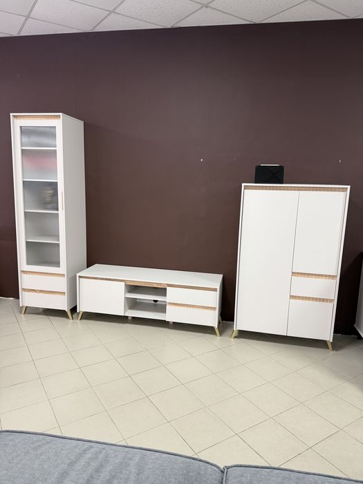 Стінка в вітальню,Лаунж,вітальня,модульна стінка,вітрина,тумба тв,комо