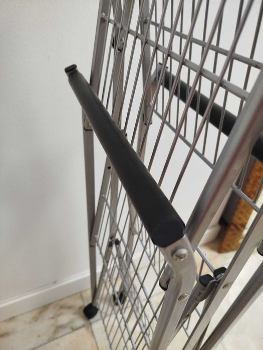 Carrinho de serviço dobrável em metal, com três prateleiras