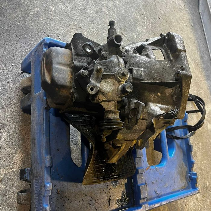 Caixa de Velocidades Fiat Punto 1.2. Compatível entre os anos 1993-1999. Temos muito material para esta viatura e multimarcas