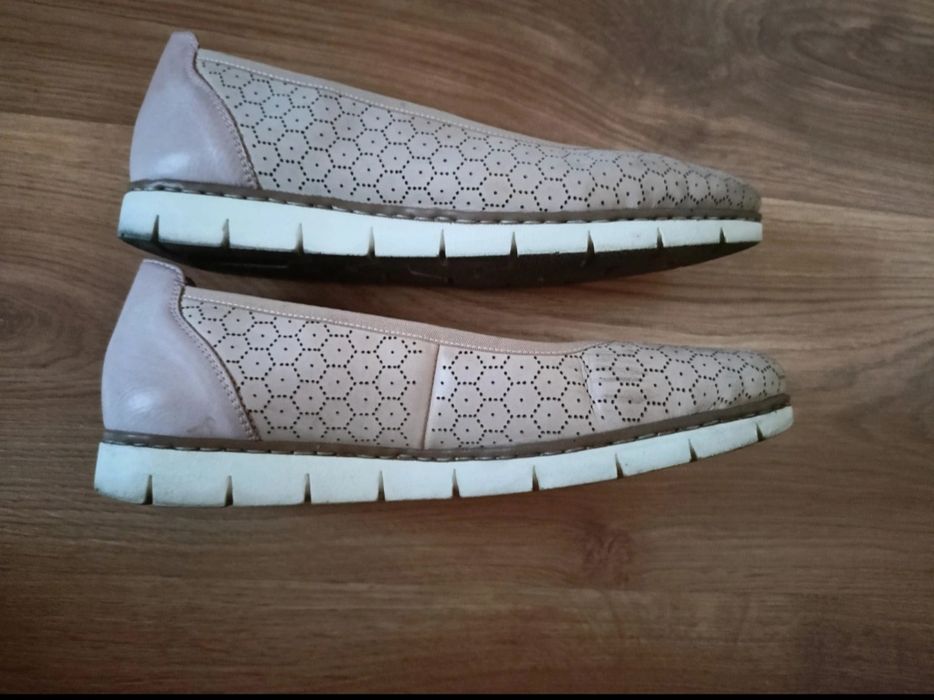 Baleriny skórzane beżowe Rieker